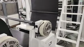 Línea de recubrimiento de una cara para materiales no tejidos